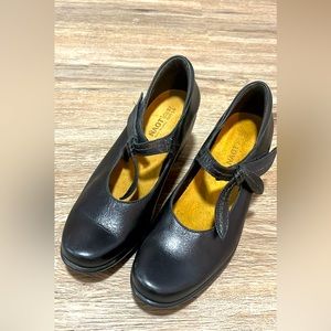 Naot wedge heels size 37